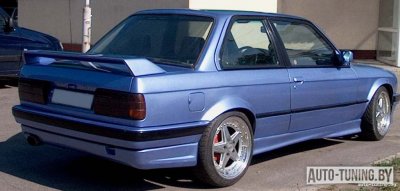 Юбка задняя BMW (3-ая серия) E30 