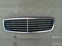 Решётка радиатора Mercedes-Benz W211 